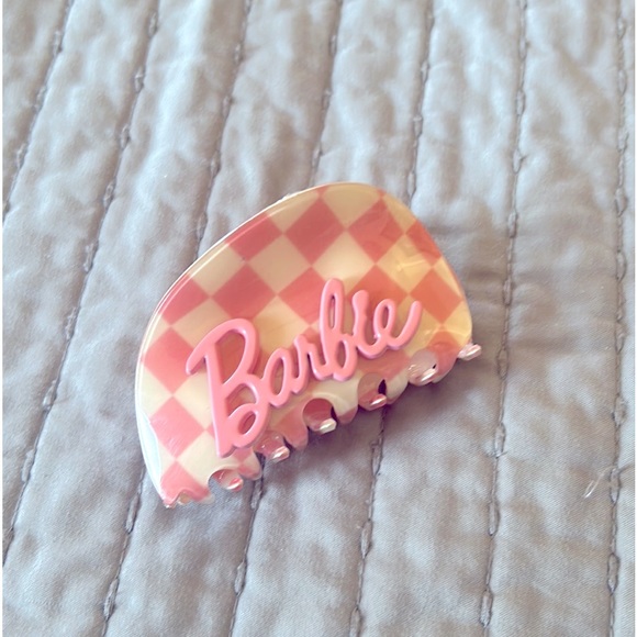 BARBIE Hair Claw Large Checkered Pink - Picture 2 of 6